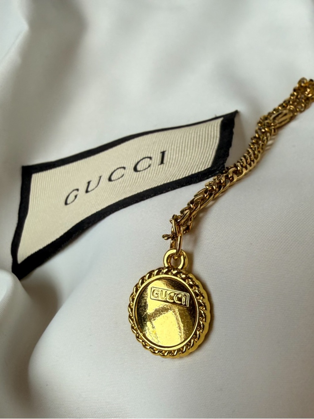 Gucci Gold-Tone Necklace and Bracelet with Pink Enamel Double G Pendant - Picture 3 of 5